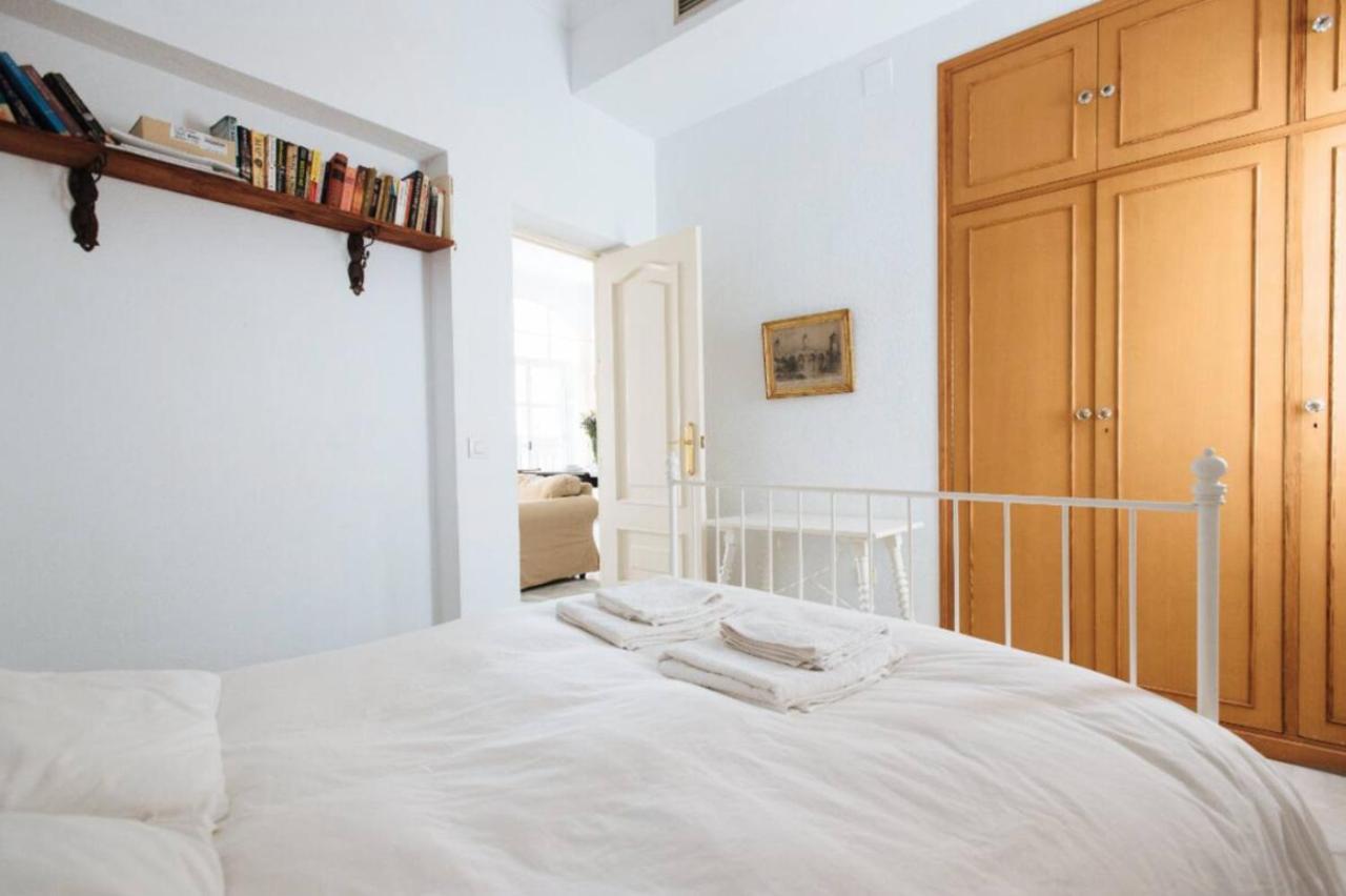 Penthouse Private Terrace, Near Cathedral, And To Real Maestranza *